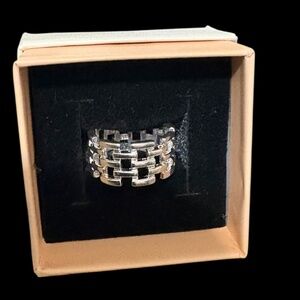 Silver chain link ring